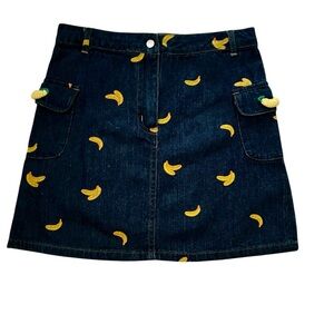 Kids denim skirt with crocheted banana pockets size 6